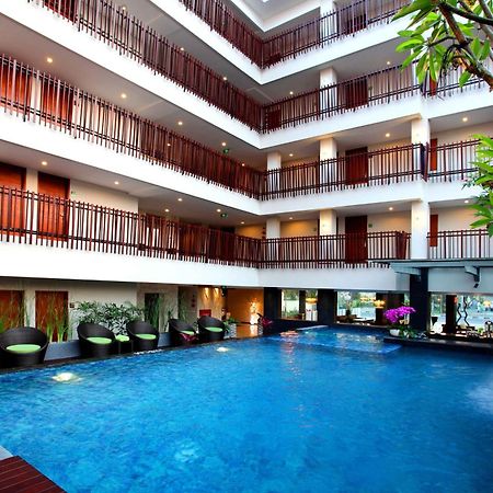 Sun Royal Hotel Kuta Lombok Buitenkant foto