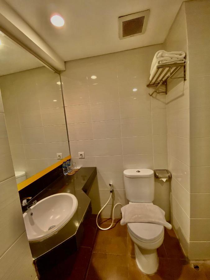 Sun Royal Hotel Kuta Lombok Buitenkant foto