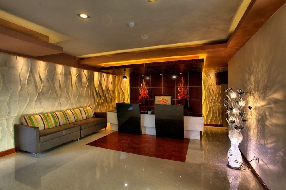 Sun Royal Hotel Kuta Lombok Buitenkant foto