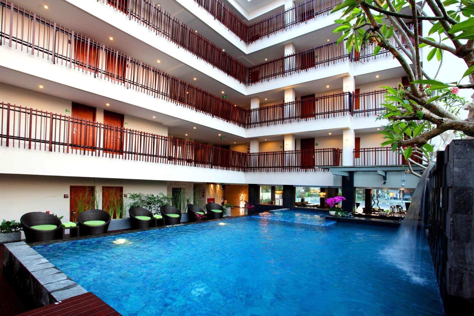 Sun Royal Hotel Kuta Lombok Buitenkant foto