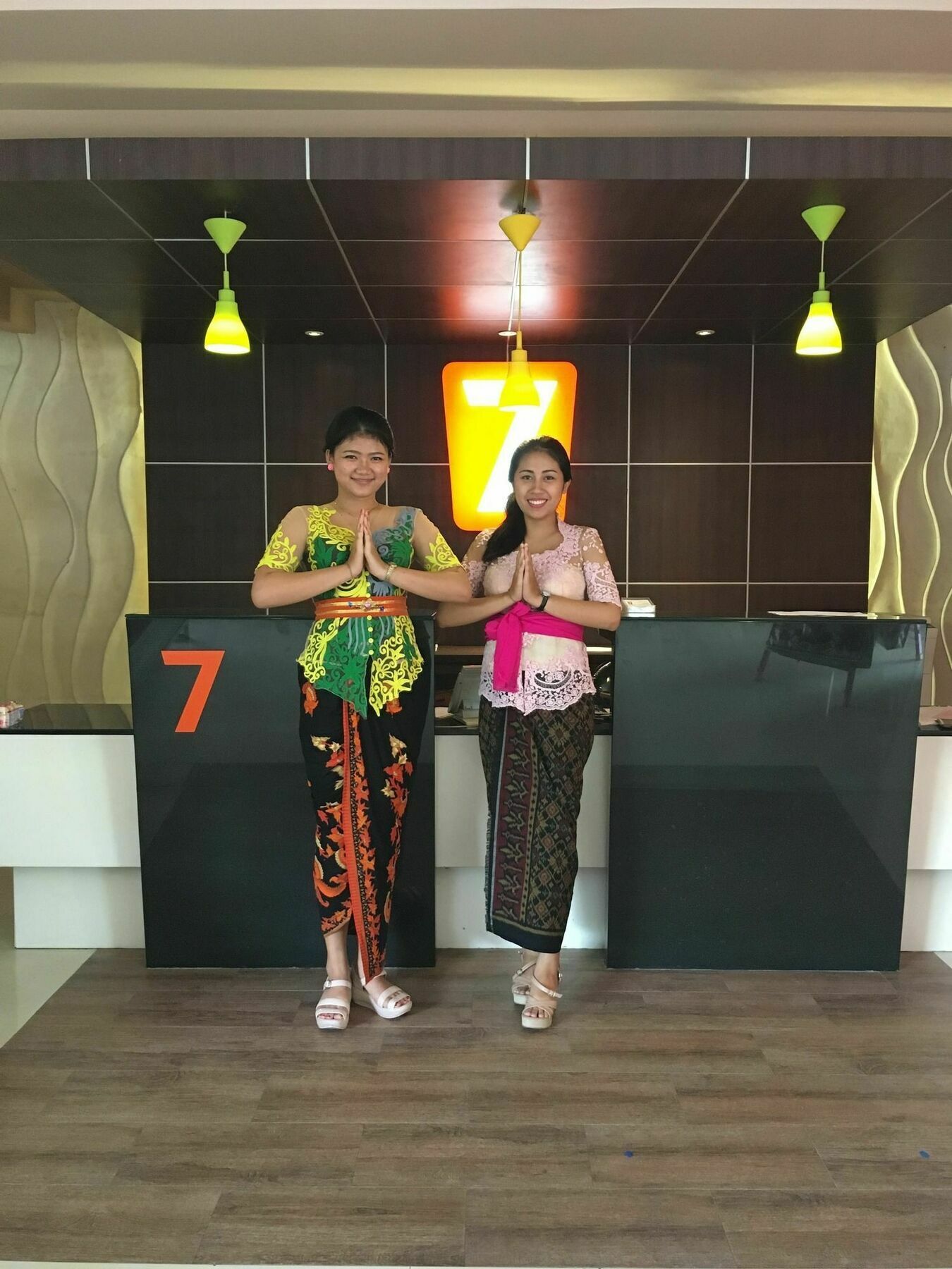 Sun Royal Hotel Kuta Lombok Buitenkant foto