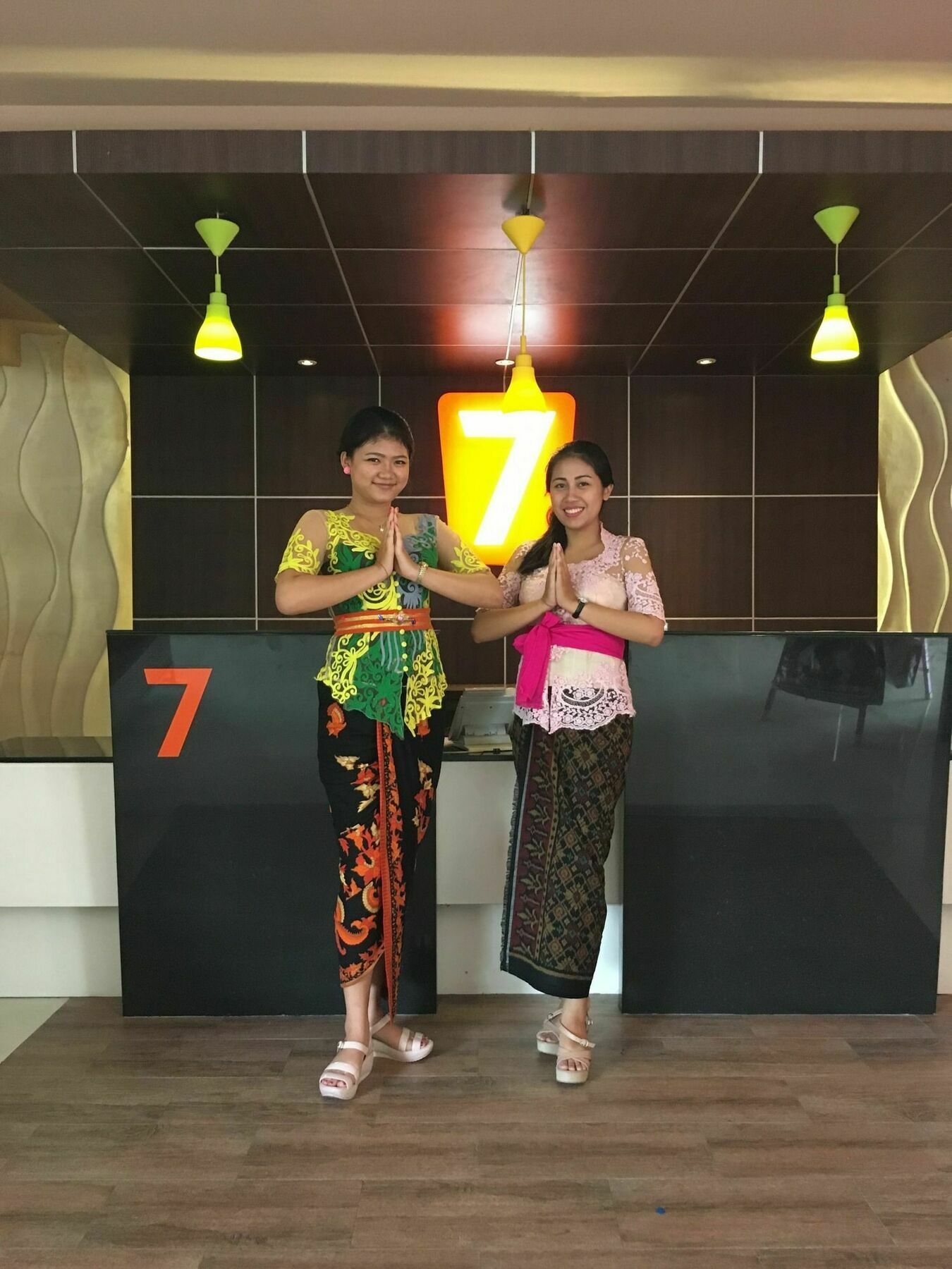 Sun Royal Hotel Kuta Lombok Buitenkant foto