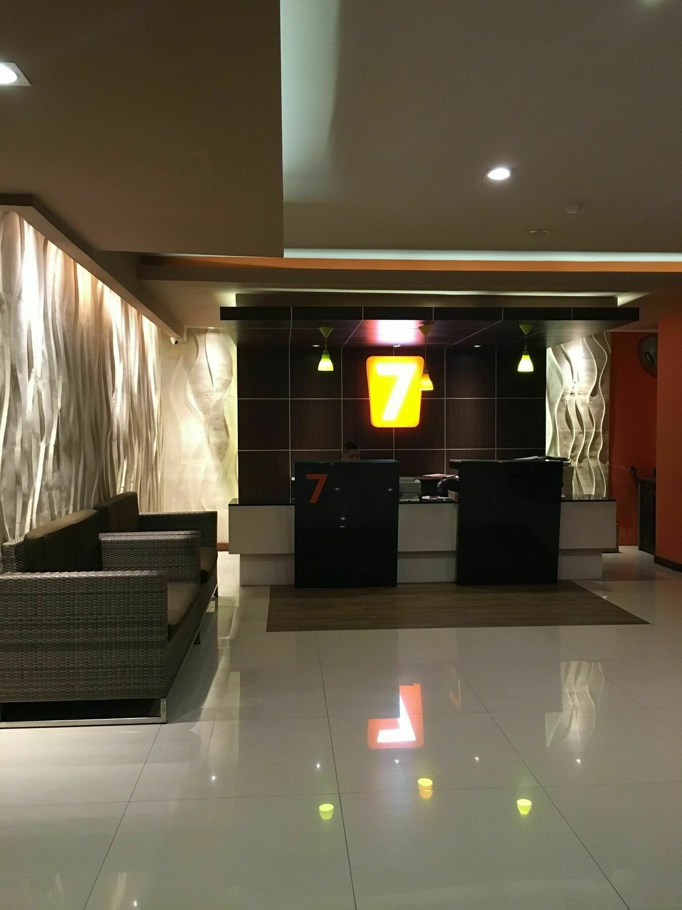 Sun Royal Hotel Kuta Lombok Buitenkant foto